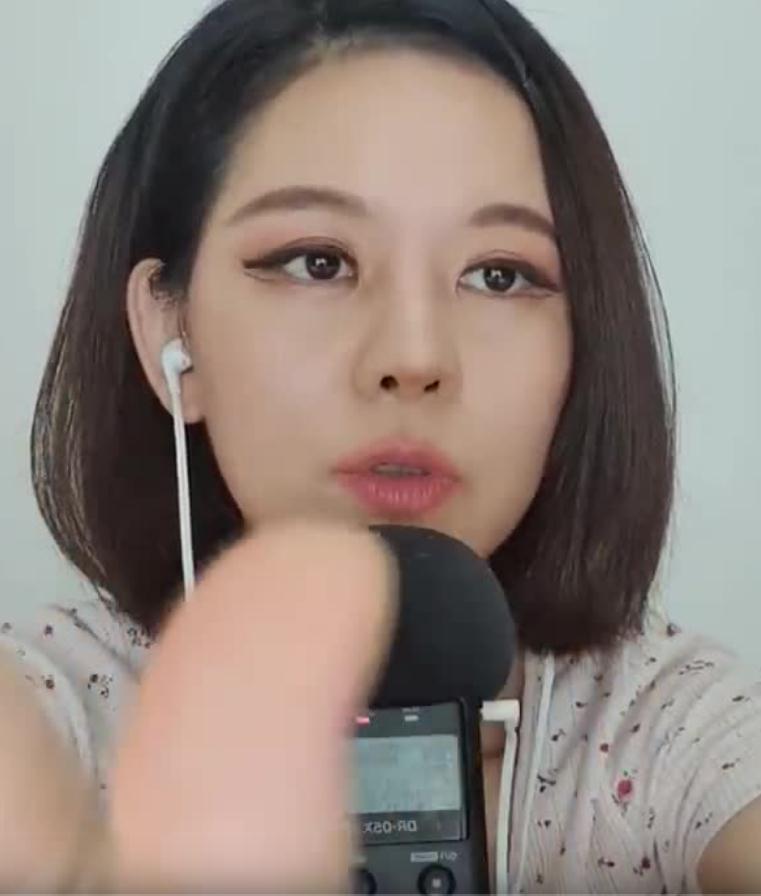 ppuppu 舒适的脸滚打ASMR