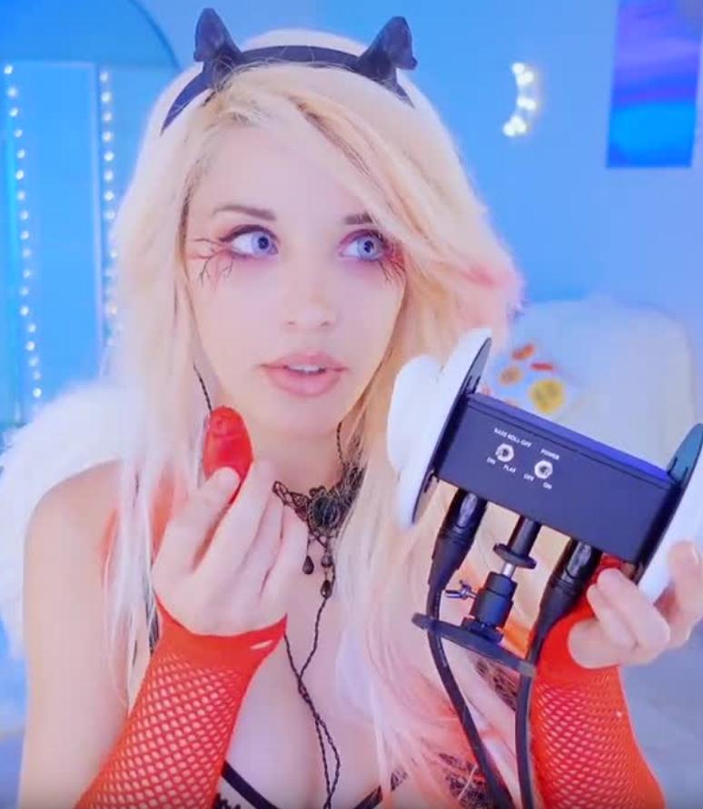 ASMR-令人毛骨悚然的女孩给您耳部按摩