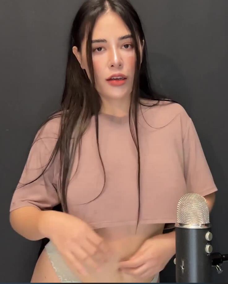 Wan ASMR福利视频洗澡抚摸大咪颤动兔女郎