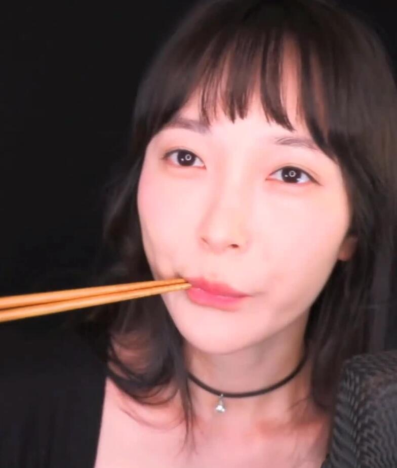 Eunzel patreon ASMR福利 筷子