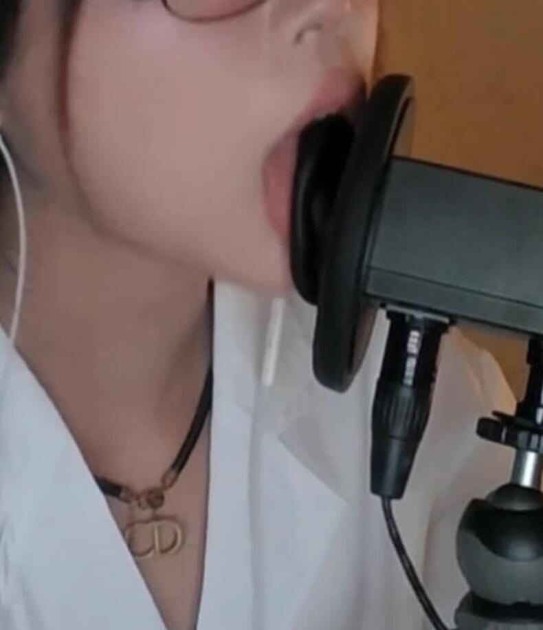 豆沙包好次吗 ASMR 舔耳视频
