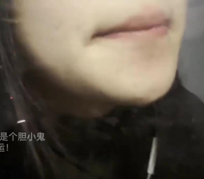 楠楠nn是个胆小鬼 爱发电 ASMR福利 舔屏