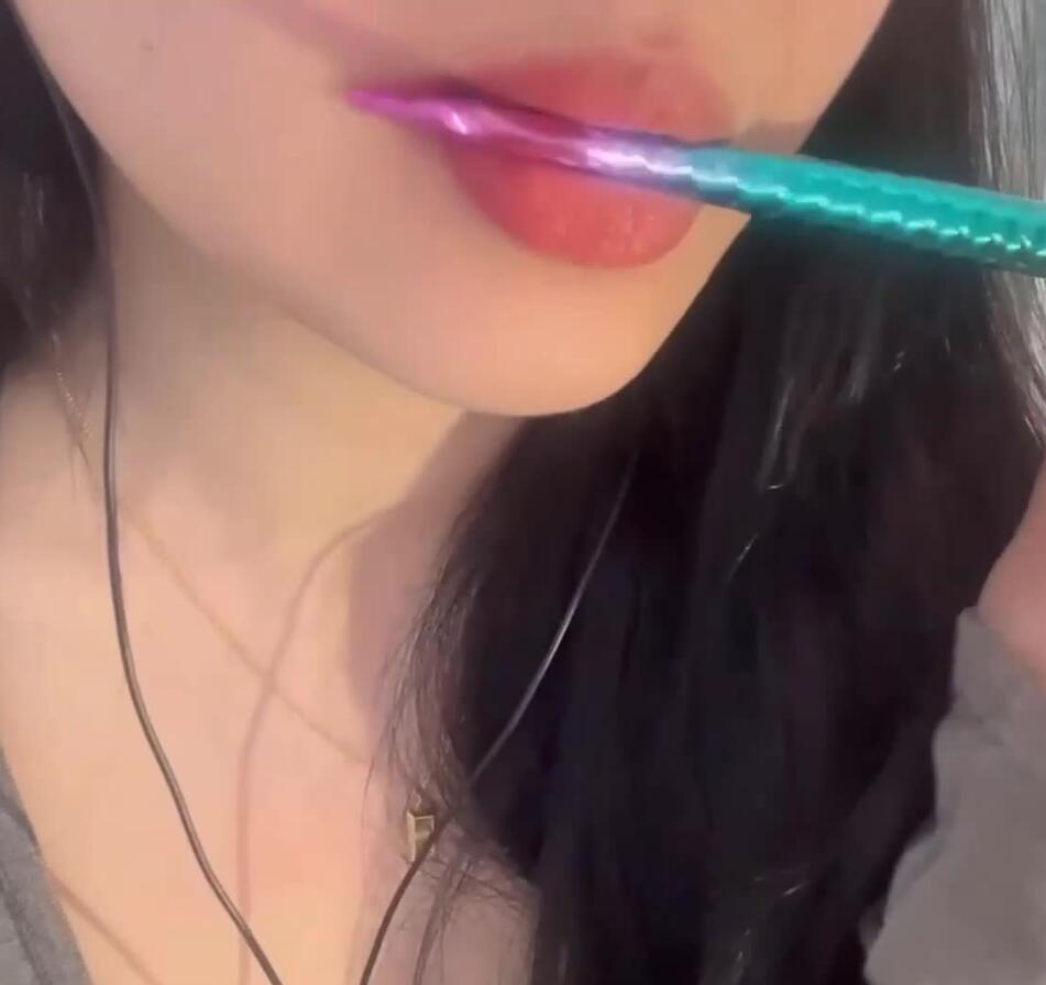 小泡小泡 爱发电 ASMR福利 舔道具口腔