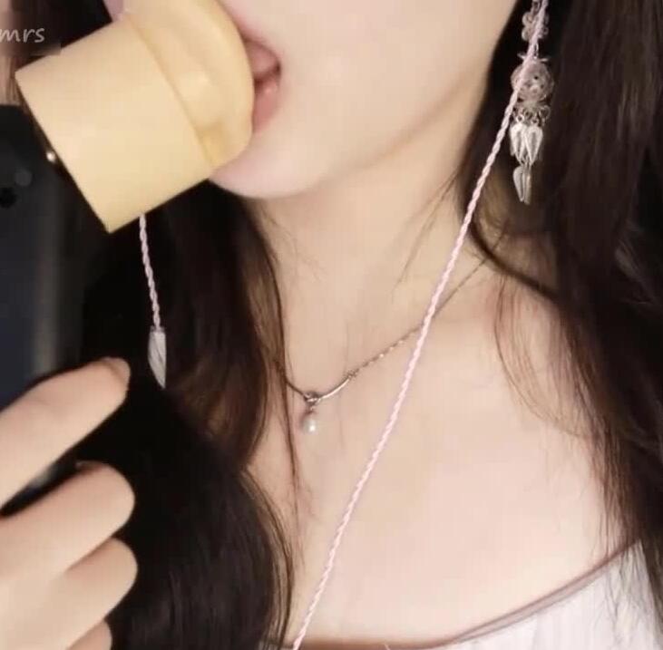 椰椰拿铁 ASMR tascam舔耳
