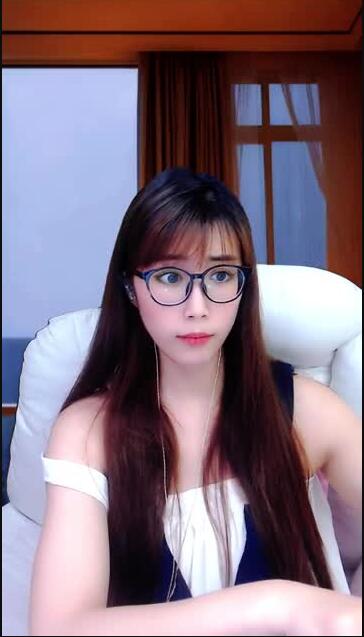 ASMR 听着她的声音好好睡一觉
