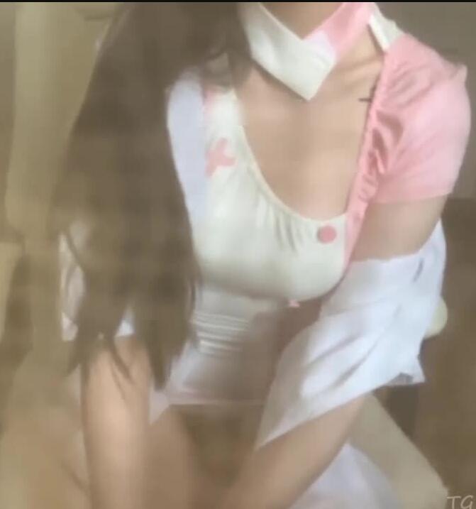 婉儿别闹 假装眼睛没有治疗好