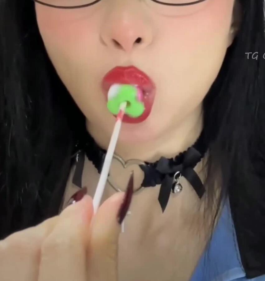 晚安yoyo ASMR 吃棒棒糖哟