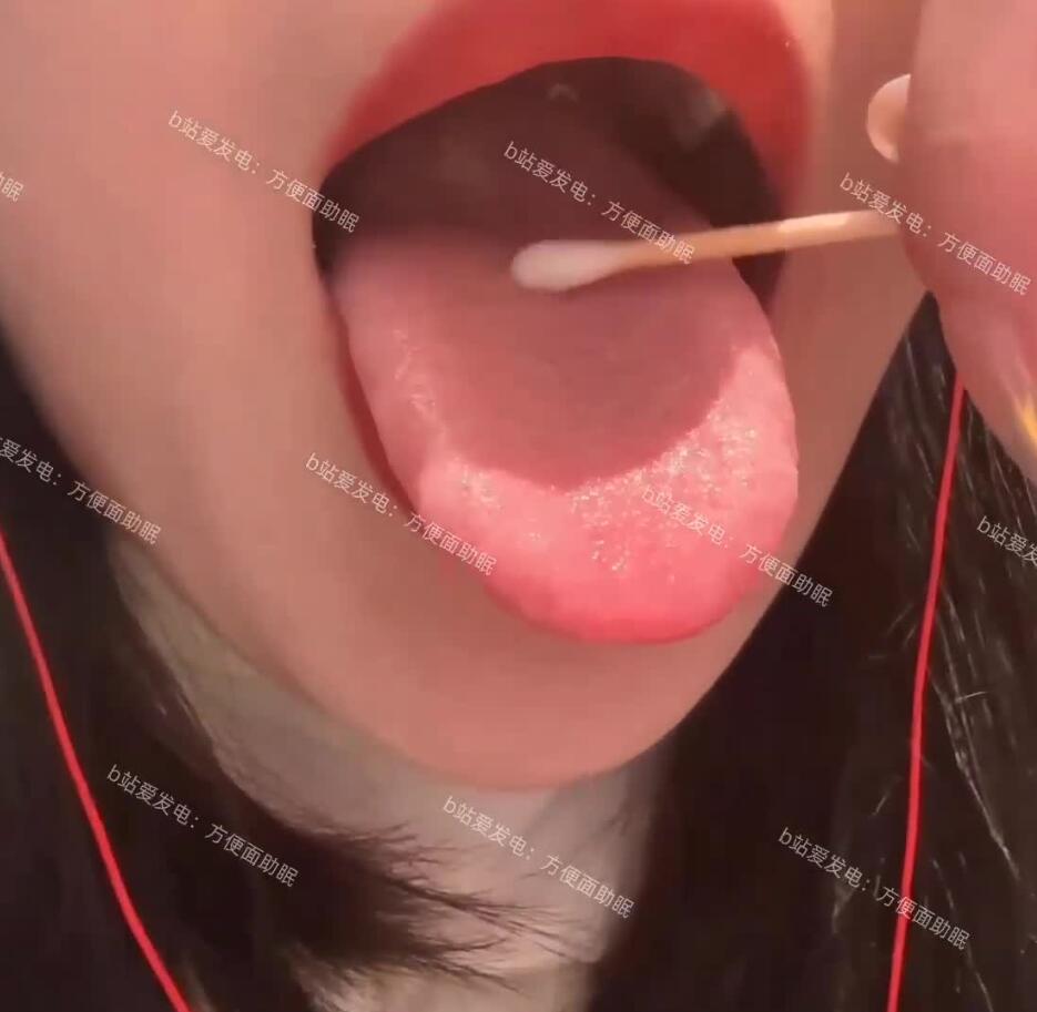 方便面助眠 最新ASMR 棉棒和裸足2V