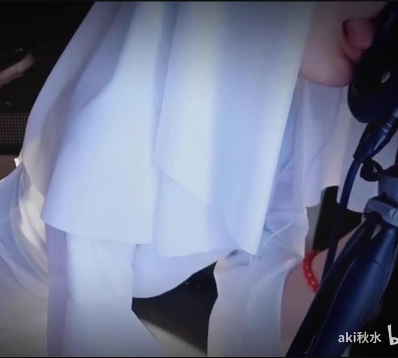 【秋水ASMR】可爱鬼短暂出现!!孔雀鱼prpr