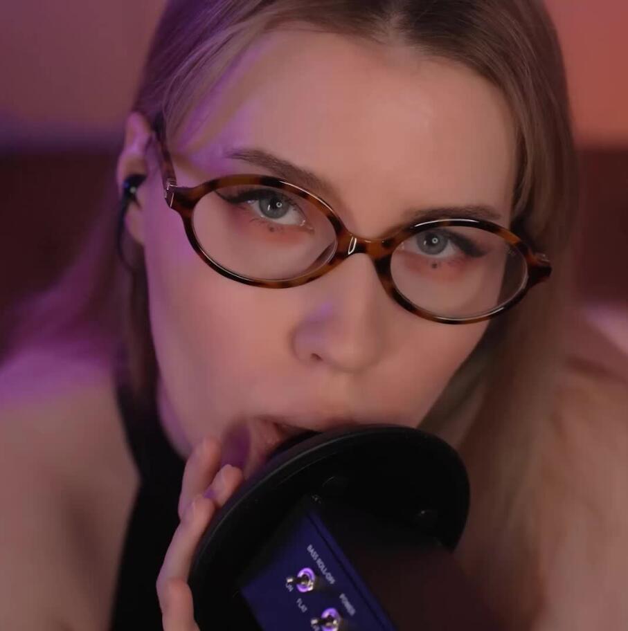 MOOD patreon最新ASMR 深情舔耳