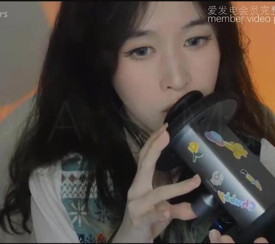 椰子ASMR S数水饺 吐息 亲亲+N亲亲弹舌天鹅