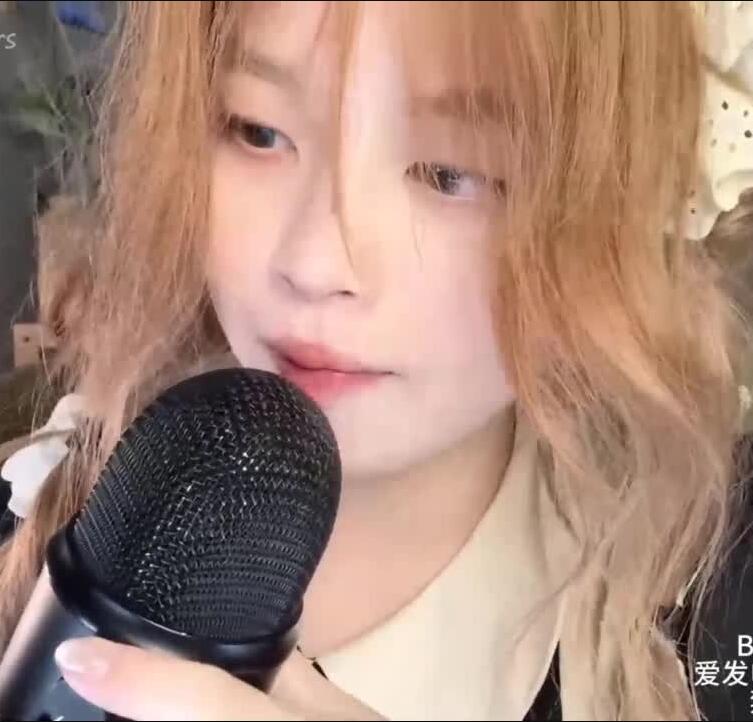 椰椰拿铁助眠 女仆系舔麦