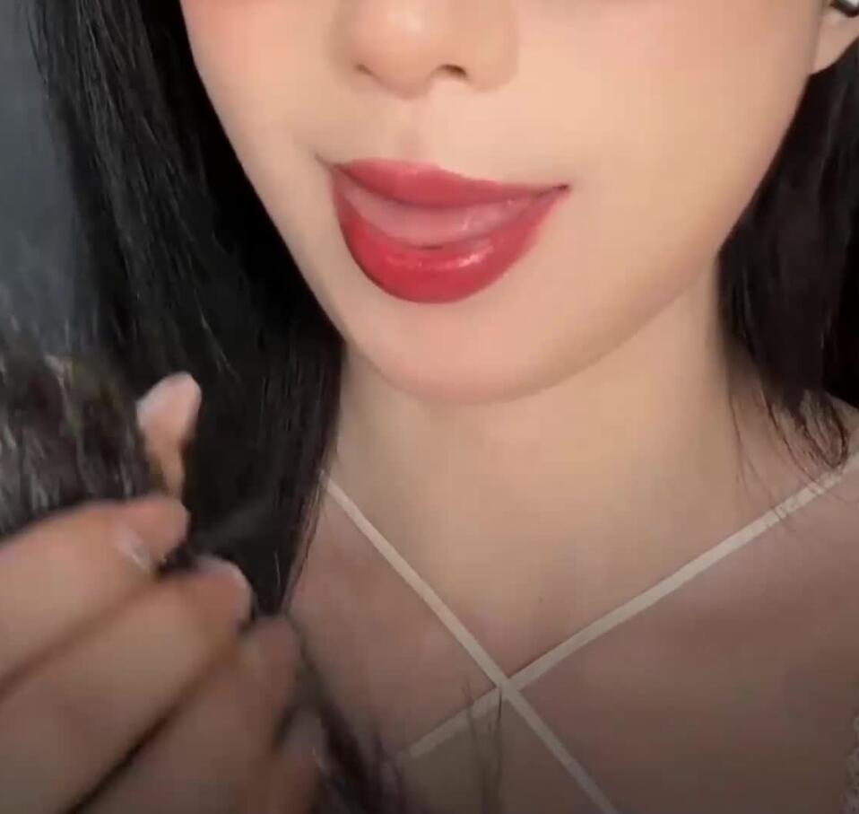 晚安yoyo ASMR 弹舌口水
