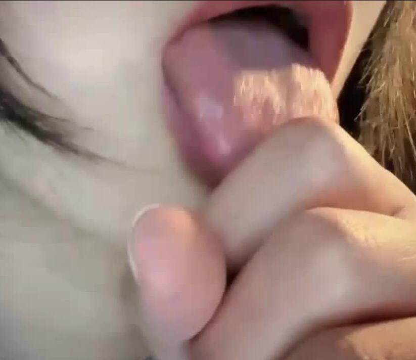 Nana困薯手指小洞洞