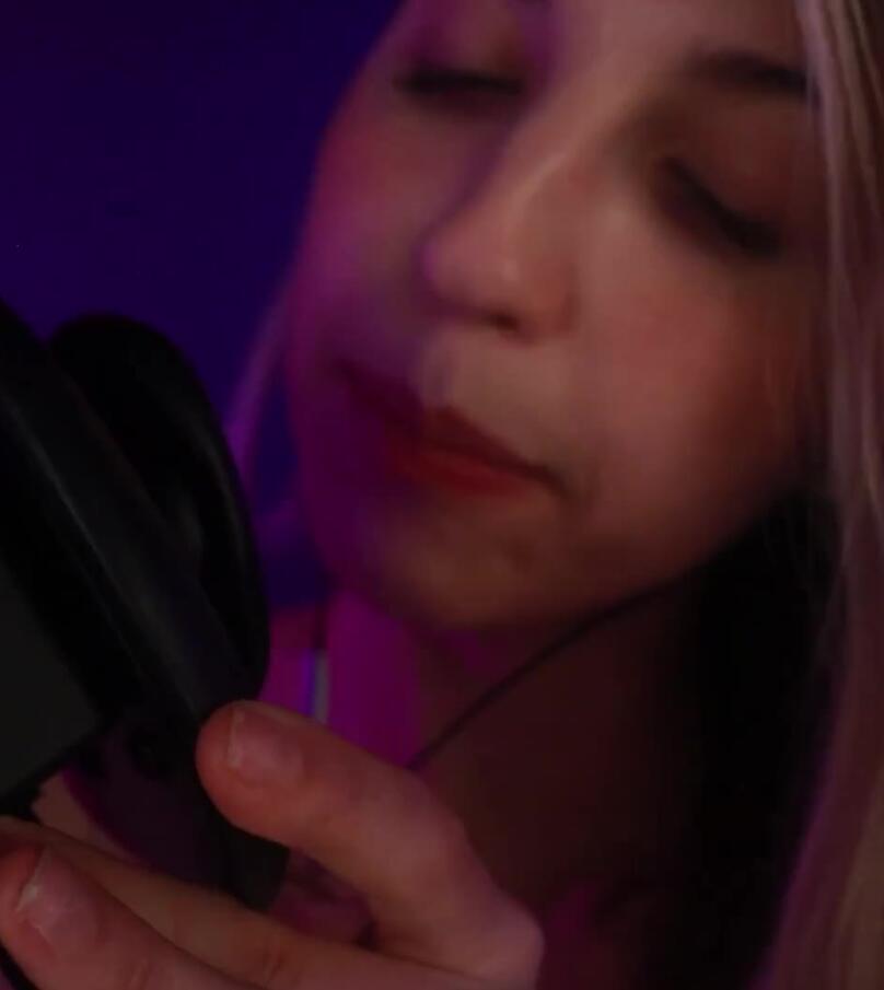 FrivolousFox ASMR – 经典吞耳音乐