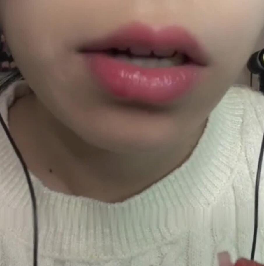 菜菜cyl不好吃棒棒糖