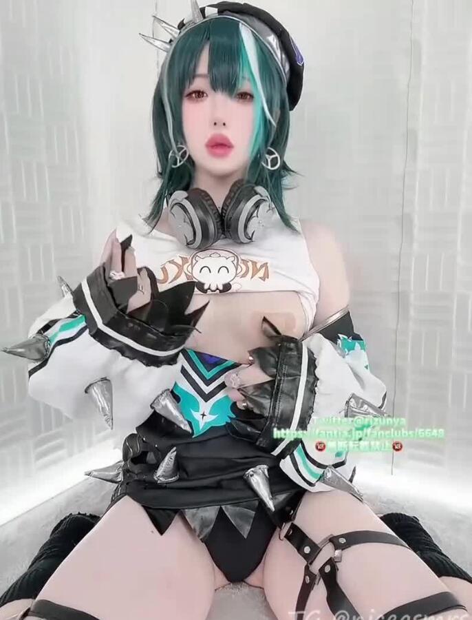 rizunya fantia最新ASMR福利8分钟诱惑